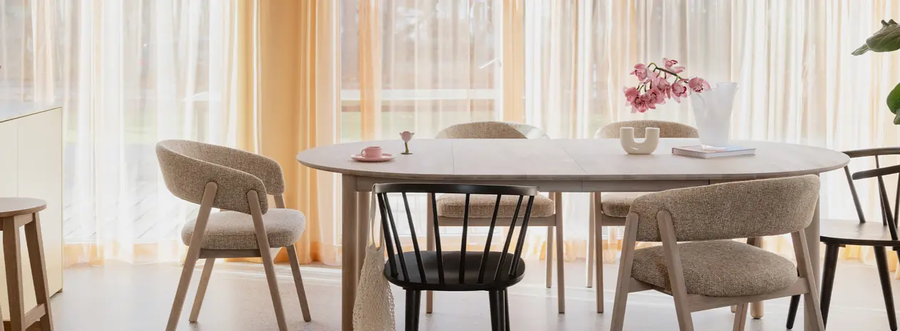 Derrymore dining table.