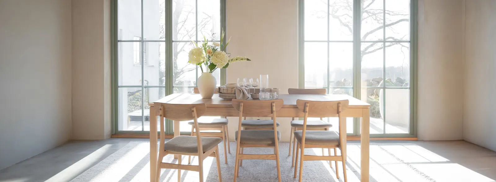 Gardner dining table rodham auckland carpet.