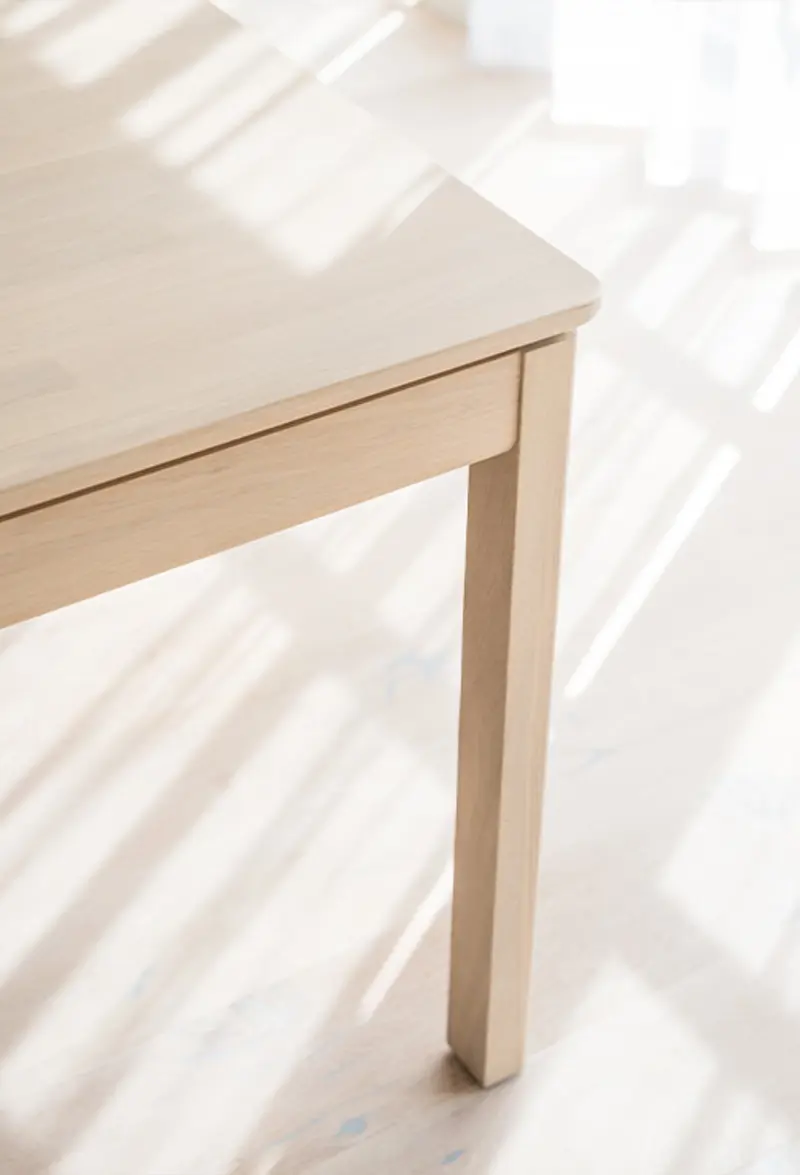 closeup sun dining table Gardner ww.