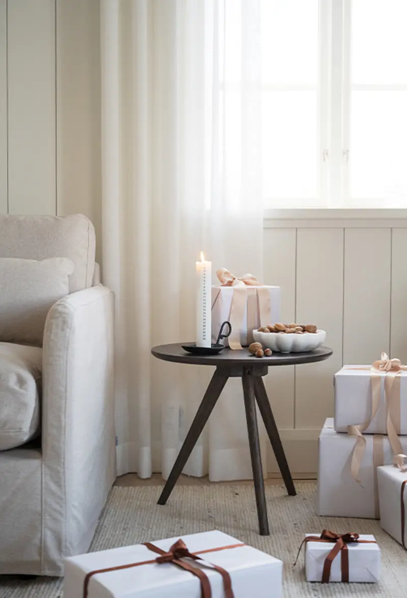 yumi sideboard dark brown.