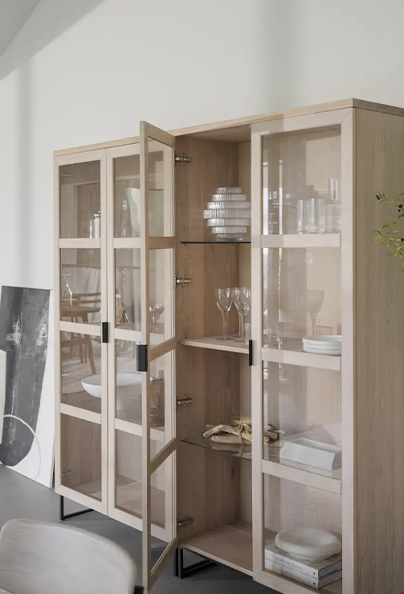 Everett glas cabinet decor ww.