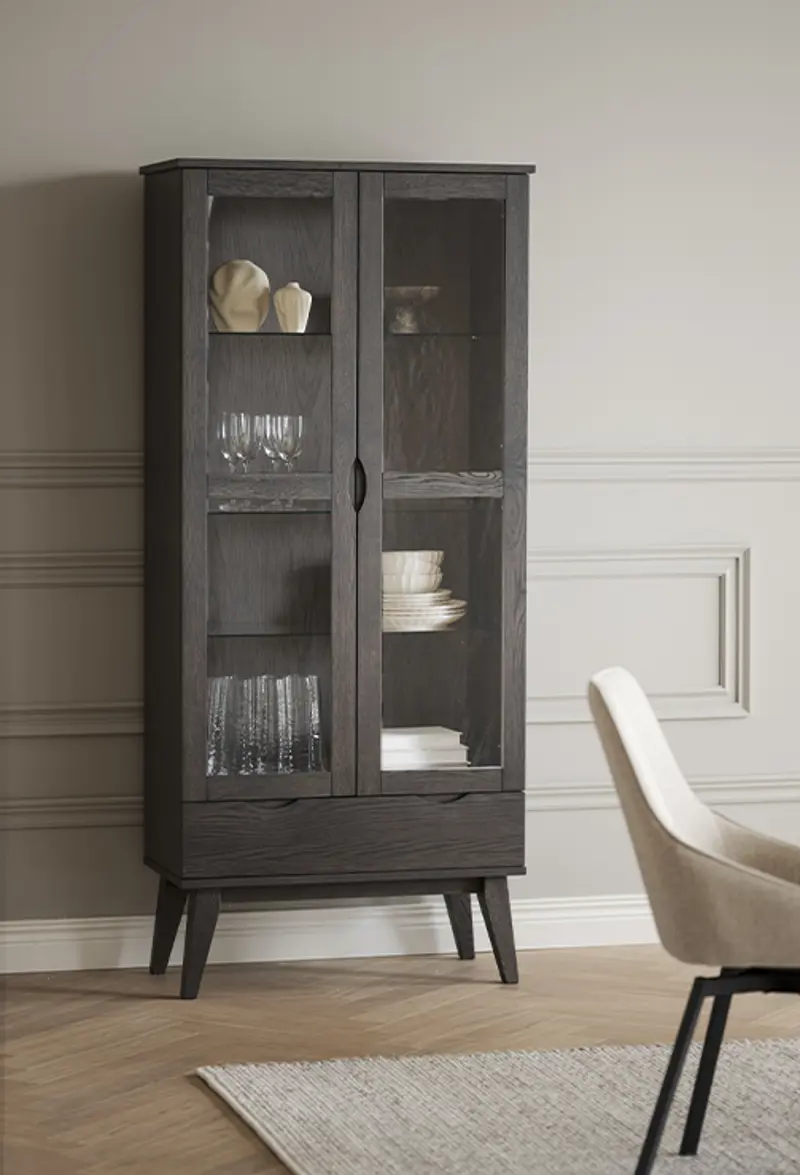 Filippa vitrinskap brown alison chair auckland carpet slottsmollan.