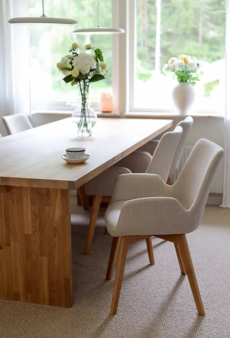 Ellen fredell Emmett and drimstale chair Image portrait px.