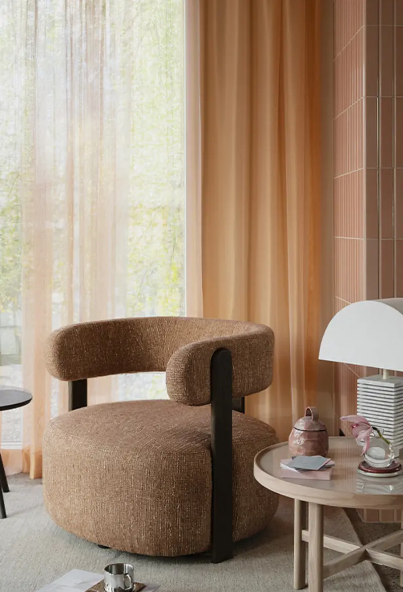 Jenison lounge chair brown.