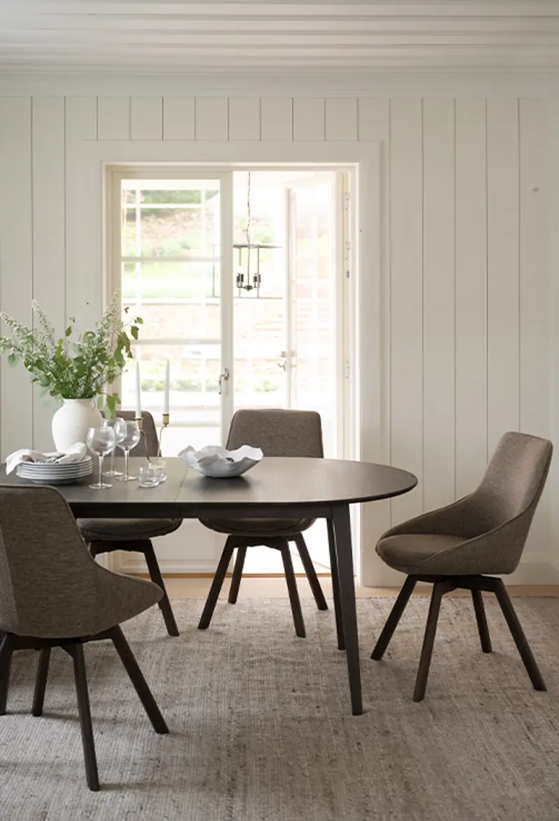 Filippa dining table brown alison donegal 117633.