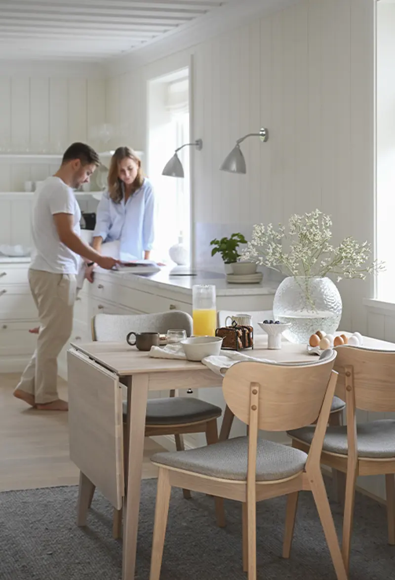 filippa klaffbord kato chair whitewash kitchen.