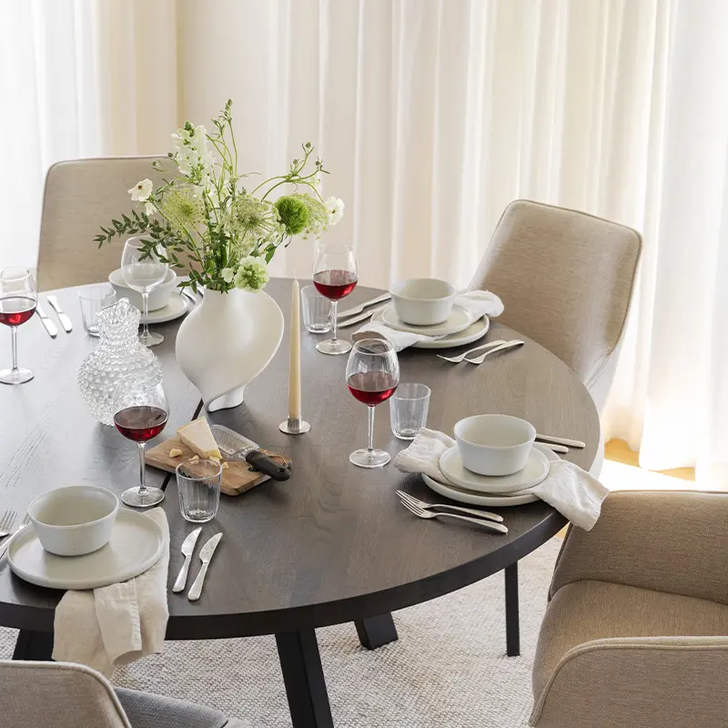 Fred dining table brown.