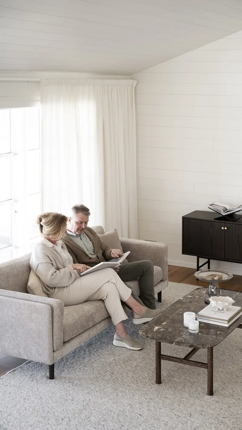 braden sofa hammond coffee table.