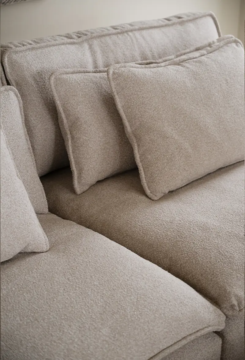 Closeup Rawlins sandra sofa.