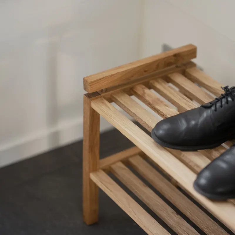 Confetti shoe rack oak.